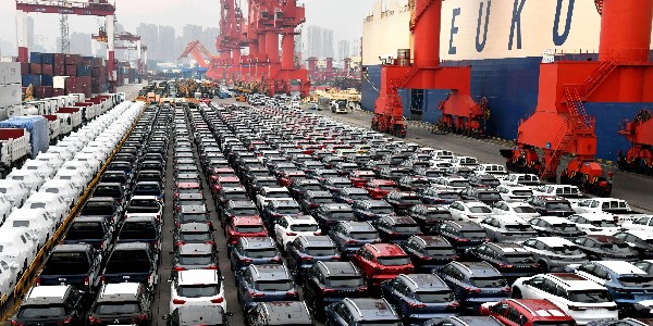 國家發(fā)改委:我國去年前11個(gè)月汽車出口居世界首位
